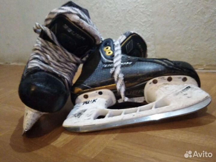 Хоккейные коньки bauer