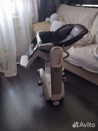 Детский столик и стульчик для кормления