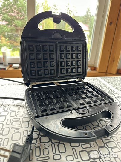 Бутербродница redmond Вафельница Гриль RSM-M140