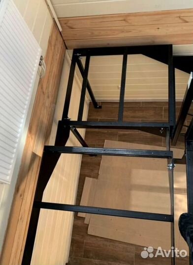Лестницы г-образные