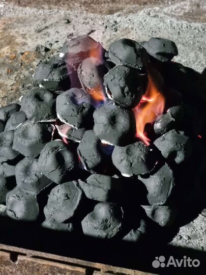 Древесно - угольные брикеты