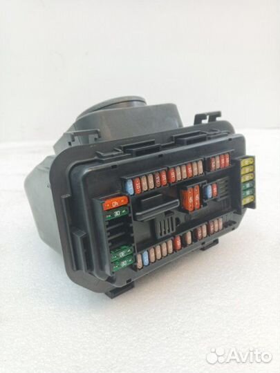 Блок предохранителей под капот Bmw 1-Series F20