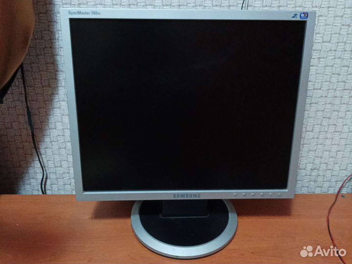 Монитор Самсунг 17 дюймов в отл. полностью раб.сос