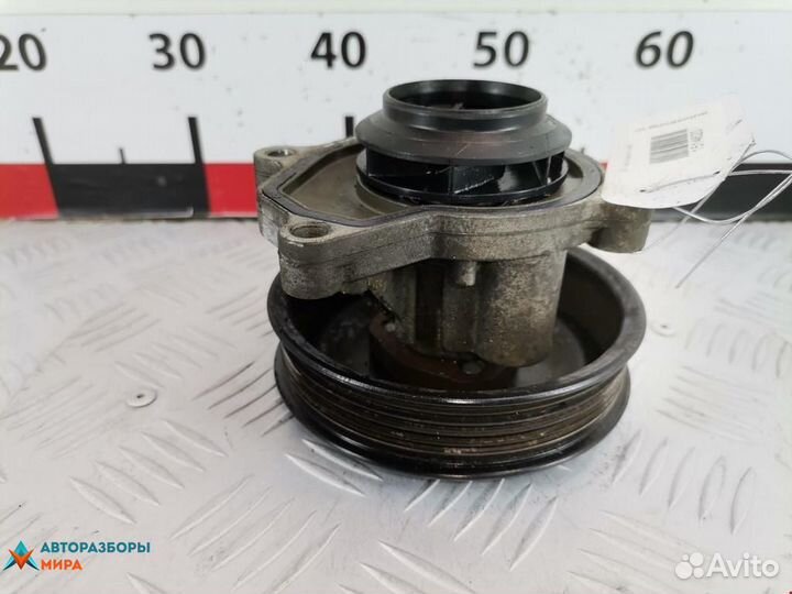 Помпа Volkswagen Fox 2 2007 03D121005