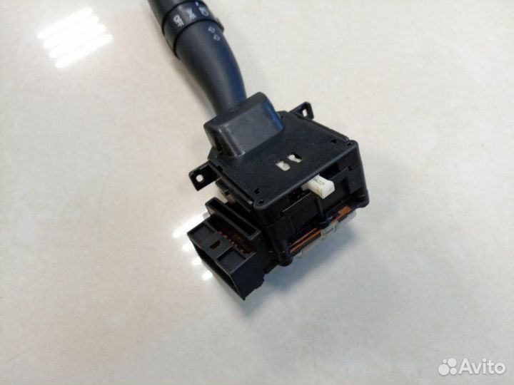 Подрулевой переключатель поворотов Hyundai Accent