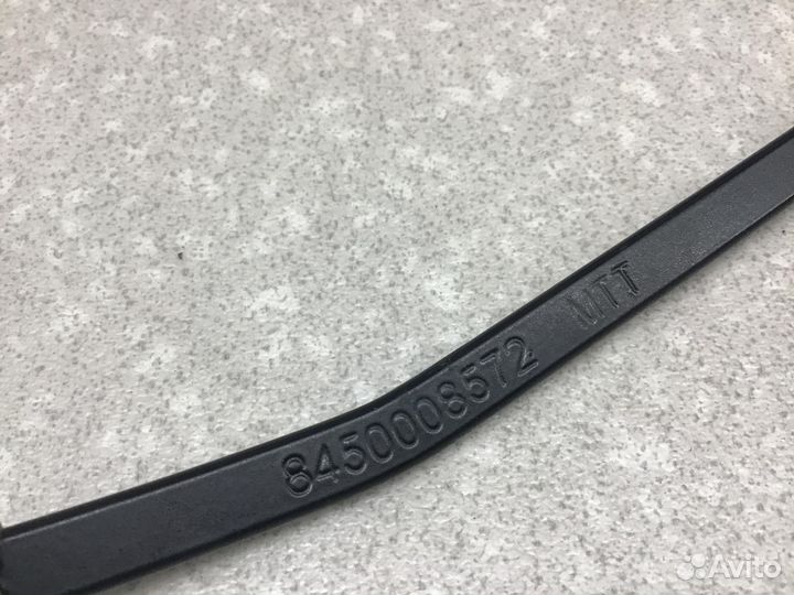 Поводок стеклоочистителя передний правый VAZ LADA