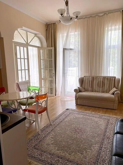 2-к. квартира, 101,3 м², 2/3 эт.