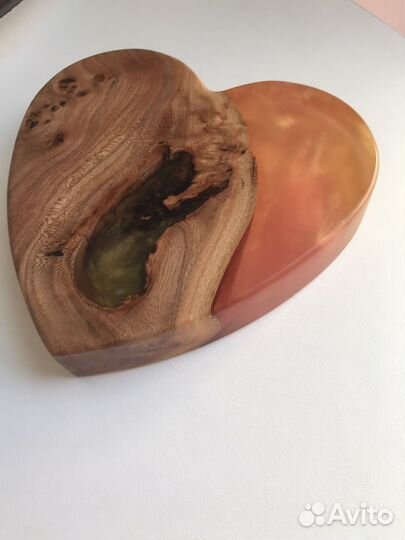 Подставка дерево смола