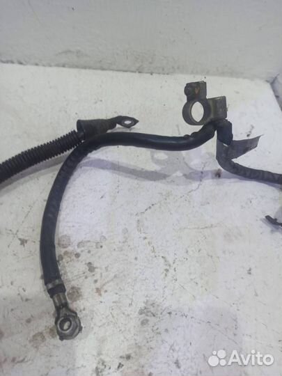 Клемма аккумулятора