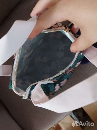 Косметичка большая ив Роше