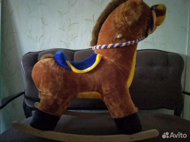 Качалка лошадь