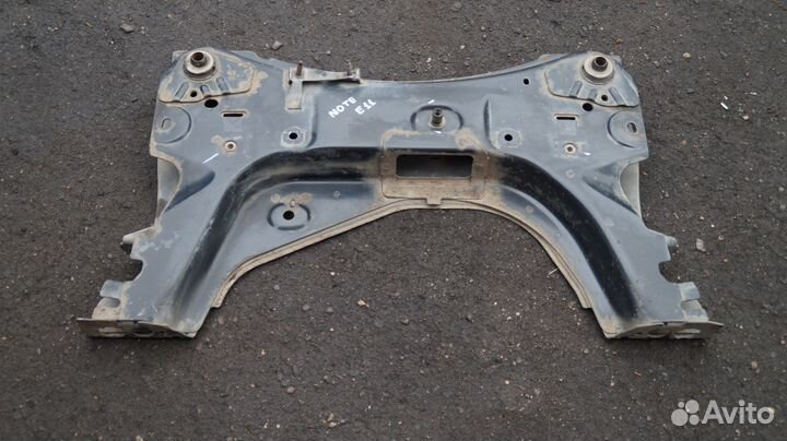 Nissan 54400-9U23A Подрамник