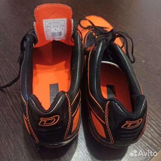 Футбольные бутсы Demix размер 46