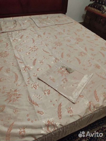 Покрывало на кровать