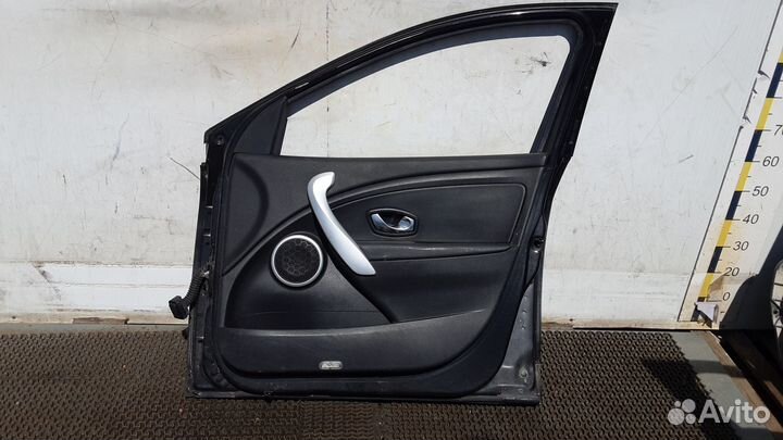 Дверь передняя правая renault fluence 1 2010