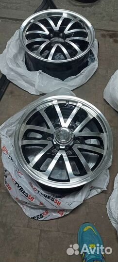 R17x7,5j, 6x139,7, б/у, оригинал Япония