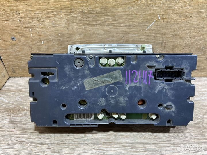 Панель приборов Volkswagen Golf 3 1121117