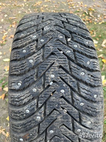 Nokian hakkapelita 8 205/50/R-17