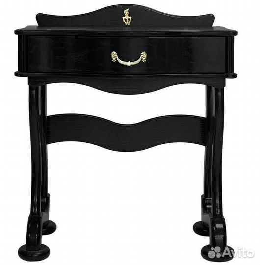 Стол туалетный 