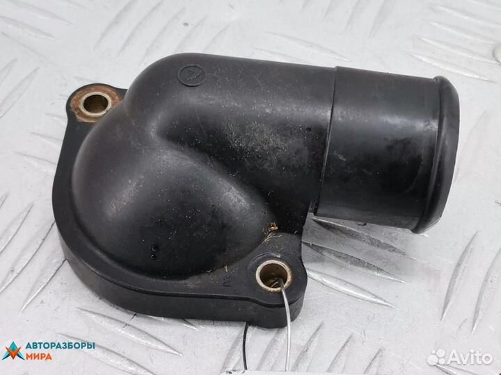 Корпус термостата Subaru Legacy 2 1996 11060AA071