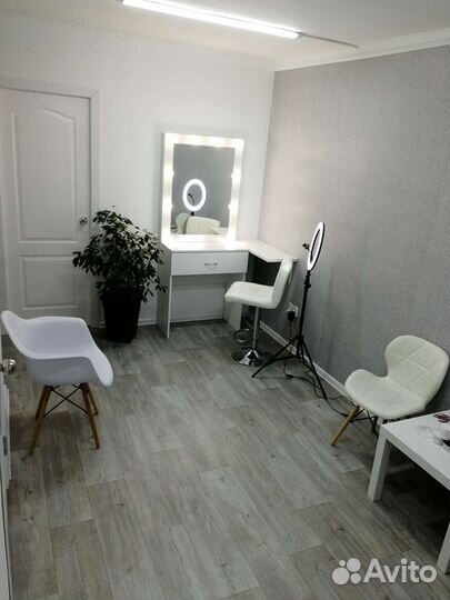 Аренда рабочего места для бровиста, визажиста