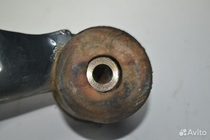 Кронштейн замка кабины MAN TGX 18.440 (01.07)