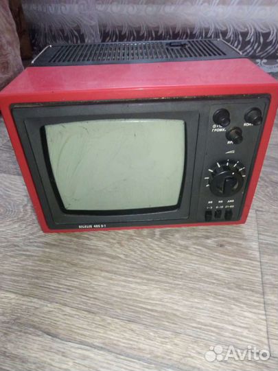 Продам телевизор silelis 405d 1