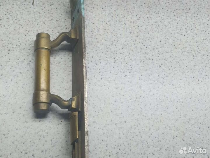 Старинная ручка для входной двери