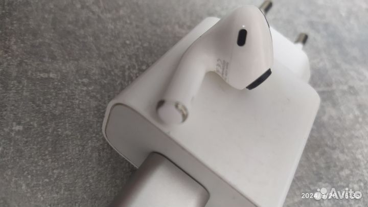 Левый наушник Apple air pods А2084