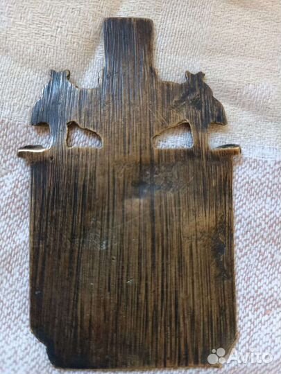 Старинные иконы металлические