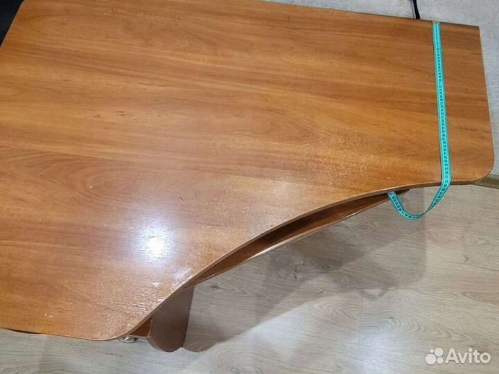 Компьютерный письменный стол