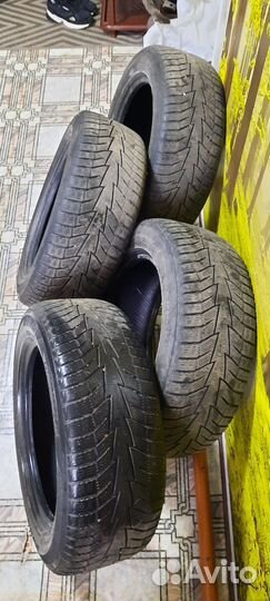 Hankook TH10 215/55 R16