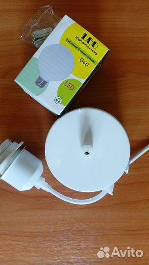 Подвесной светильник в виде цветка