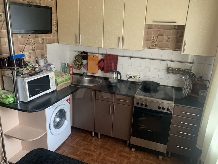 2-к. квартира, 50 м², 4/9 эт.