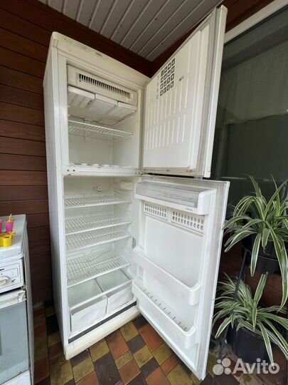 Холодильник stinol