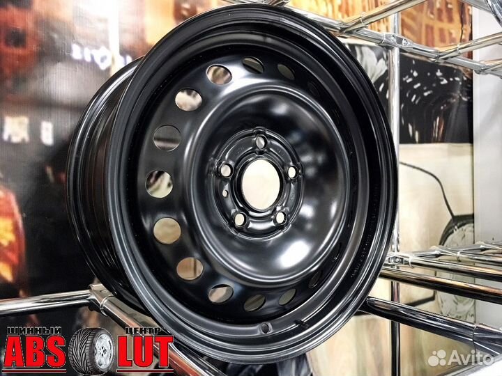 Новые стальные диски R16 на Mitsubishi Outlander