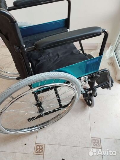 Кресло коляска для инвалидов