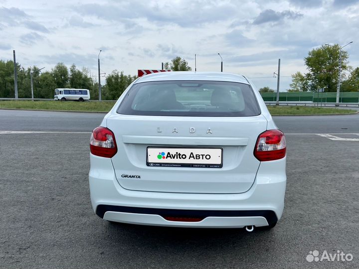 LADA Granta 1.6 МТ, 2023, 10 850 км