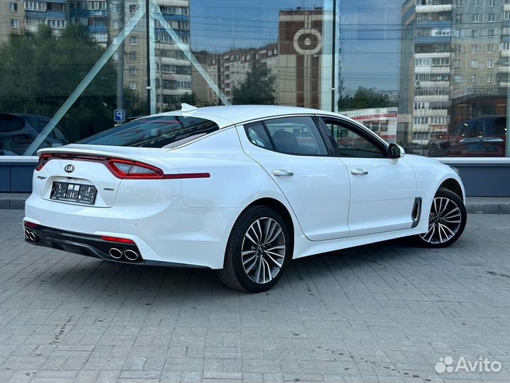 Kia Stinger 2.0 AT, 2019, 50 500 км