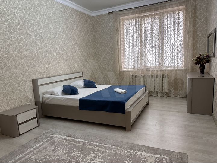 3-к. квартира, 101 м², 7/10 эт.