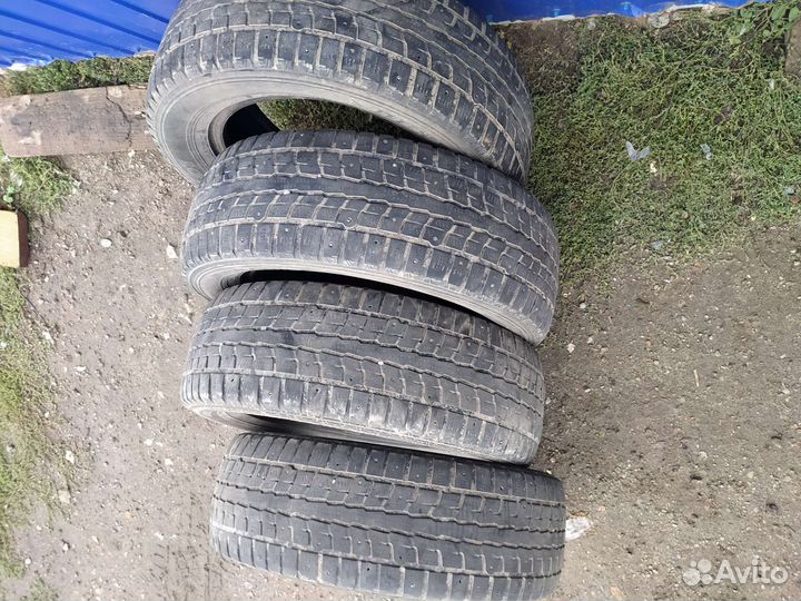 Dunlop SP Winter Ice 01 7.5/4.5 R15 95T