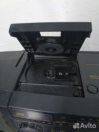 Музыкальный центр 