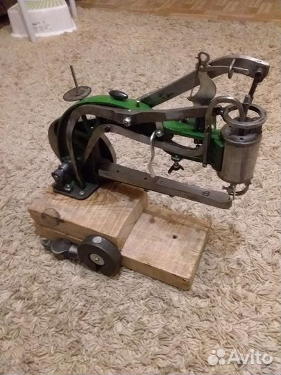 Швейная рукавная машинка Версаль