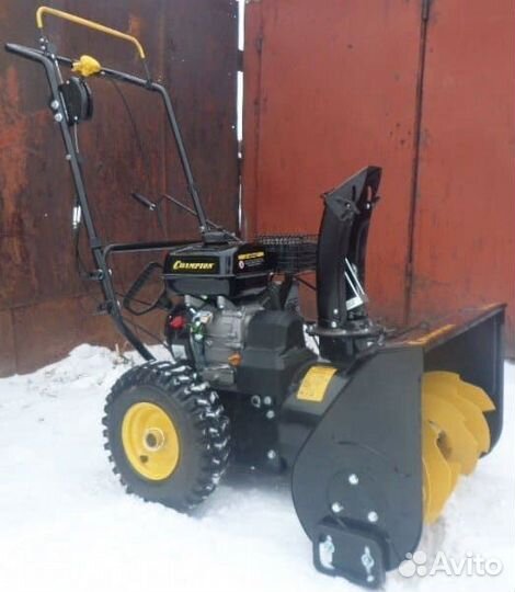 Снегоуборщик champion ST556