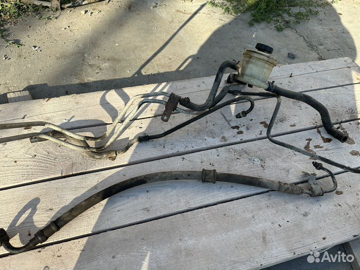 Трубки гура Hyundai Accent