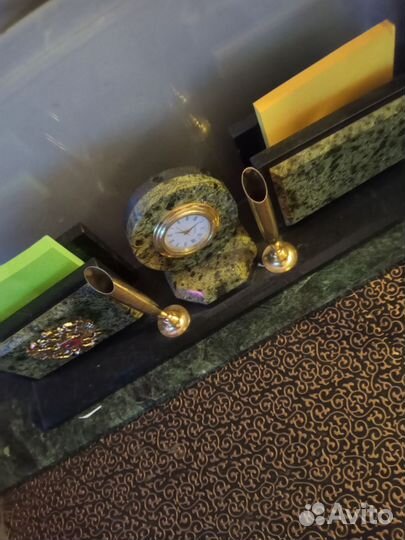 Настольные часы