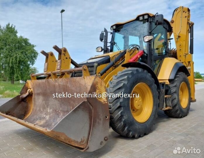 Дверное стекло правое на Caterpillar