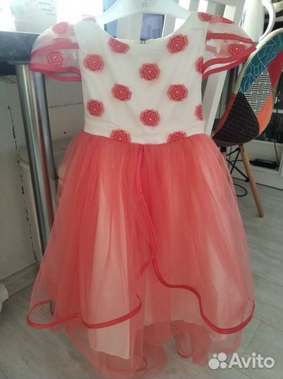 Нарядное платье