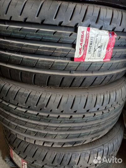 Lassa Driveways 215/50 R17 95W