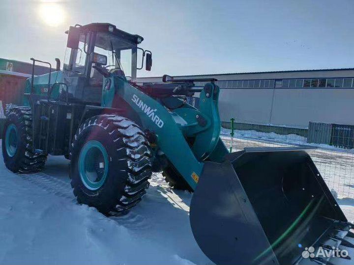Фронтальный погрузчик Sunward SL52W, 2023